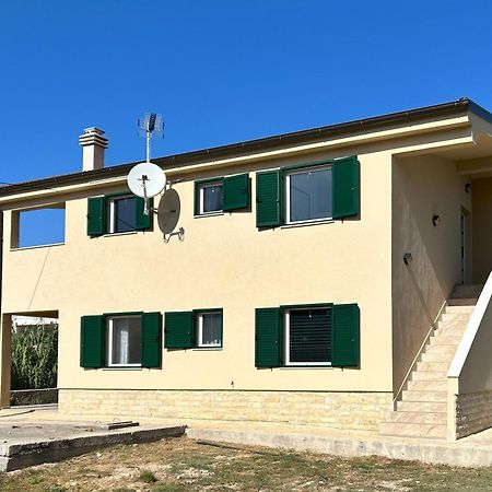 Apartment Novak Vir Exteriör bild