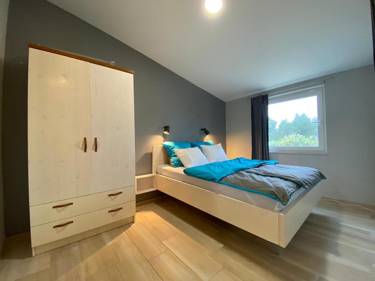 Apartment Novak Vir Exteriör bild