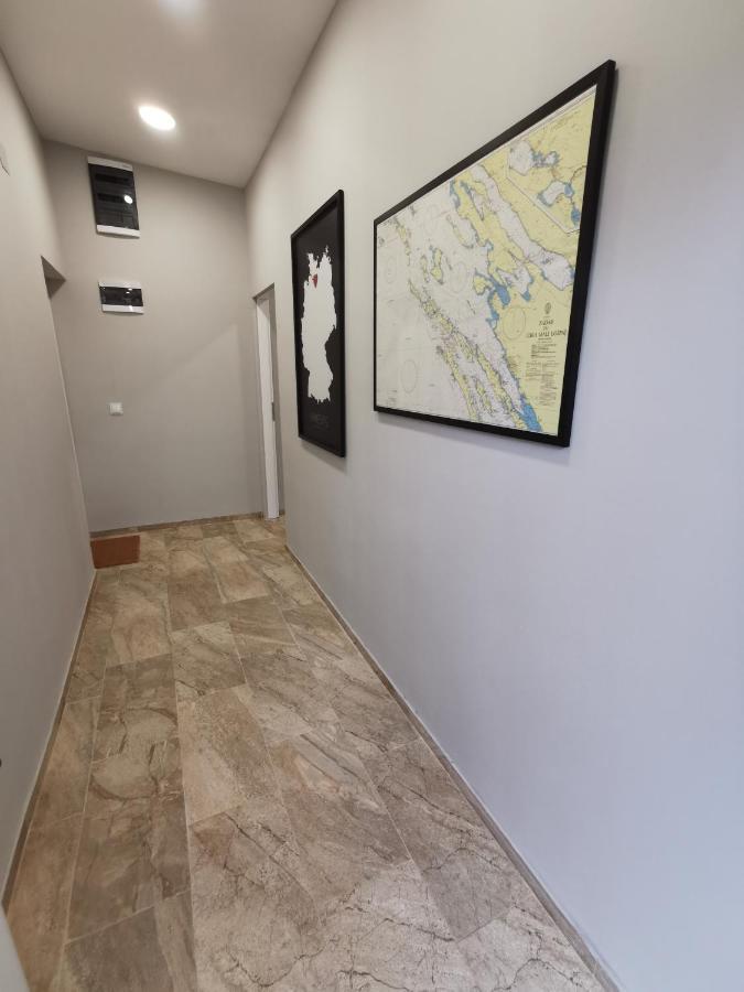 Apartment Novak Vir Exteriör bild