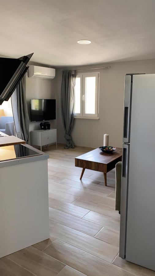 Apartment Novak Vir Exteriör bild